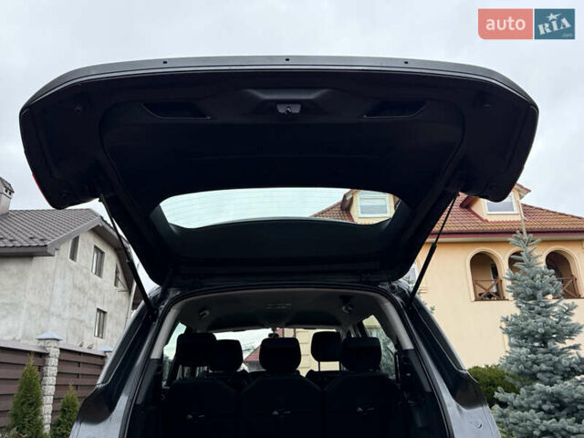 Серый Ситроен Гранд С4 Пикассо, объемом двигателя 1.6 л и пробегом 146 тыс. км за 8600 $, фото 34 на Automoto.ua