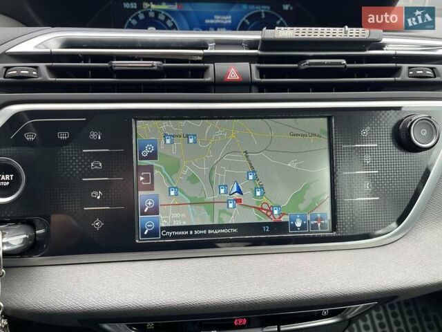 Сірий Сітроен Гранд С4 Пікассо, об'ємом двигуна 2 л та пробігом 208 тис. км за 12999 $, фото 13 на Automoto.ua