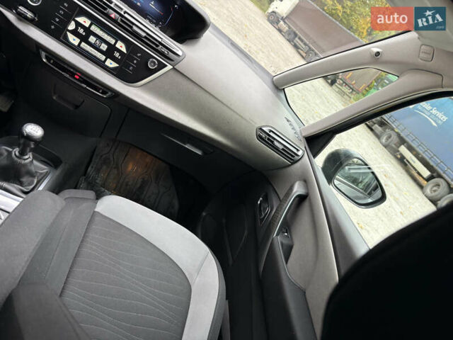 Серый Ситроен Гранд С4 Пикассо, объемом двигателя 1.6 л и пробегом 238 тыс. км за 10650 $, фото 38 на Automoto.ua