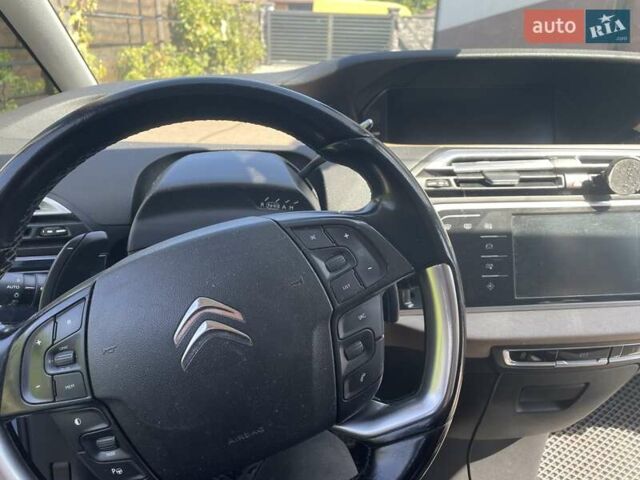 Серый Ситроен Гранд С4 Пикассо, объемом двигателя 1.6 л и пробегом 270 тыс. км за 11500 $, фото 2 на Automoto.ua