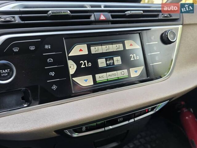 Серый Ситроен Гранд С4 Пикассо, объемом двигателя 2 л и пробегом 320 тыс. км за 11900 $, фото 12 на Automoto.ua
