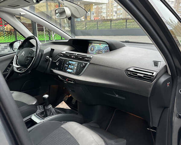 Сірий Сітроен Гранд С4 Пікассо, об'ємом двигуна 2 л та пробігом 235 тис. км за 10950 $, фото 22 на Automoto.ua