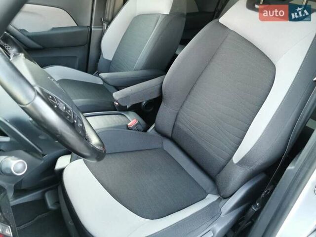 Серый Ситроен Гранд С4 Пикассо, объемом двигателя 2 л и пробегом 207 тыс. км за 12400 $, фото 25 на Automoto.ua