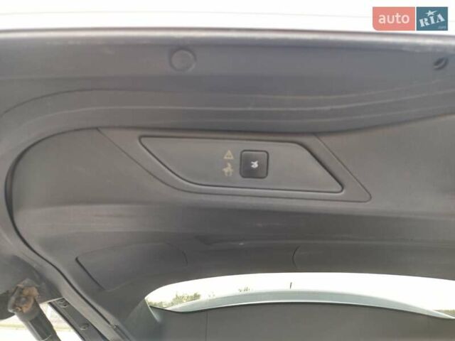 Серый Ситроен Гранд С4 Пикассо, объемом двигателя 2 л и пробегом 235 тыс. км за 13500 $, фото 5 на Automoto.ua