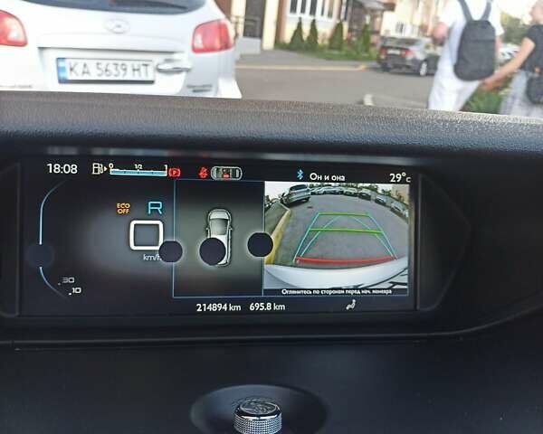 Серый Ситроен Гранд С4 Пикассо, объемом двигателя 2 л и пробегом 235 тыс. км за 13500 $, фото 1 на Automoto.ua