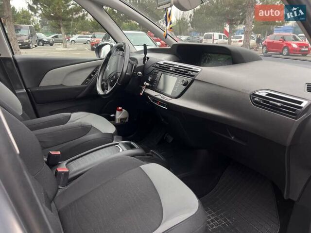 Сірий Сітроен Гранд С4 Пікассо, об'ємом двигуна 2 л та пробігом 291 тис. км за 10700 $, фото 18 на Automoto.ua