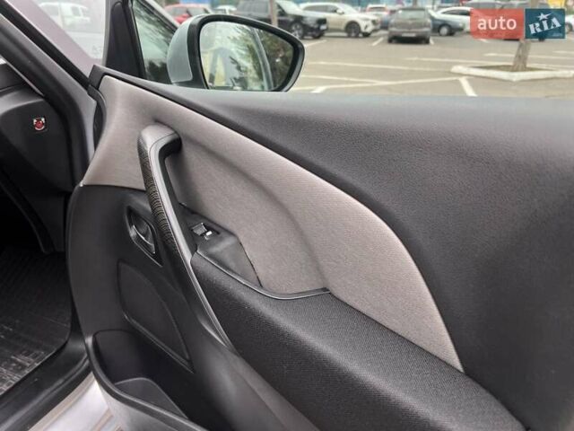 Сірий Сітроен Гранд С4 Пікассо, об'ємом двигуна 2 л та пробігом 291 тис. км за 10700 $, фото 19 на Automoto.ua