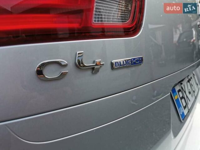 Серый Ситроен Гранд С4 Пикассо, объемом двигателя 2 л и пробегом 207 тыс. км за 12400 $, фото 18 на Automoto.ua