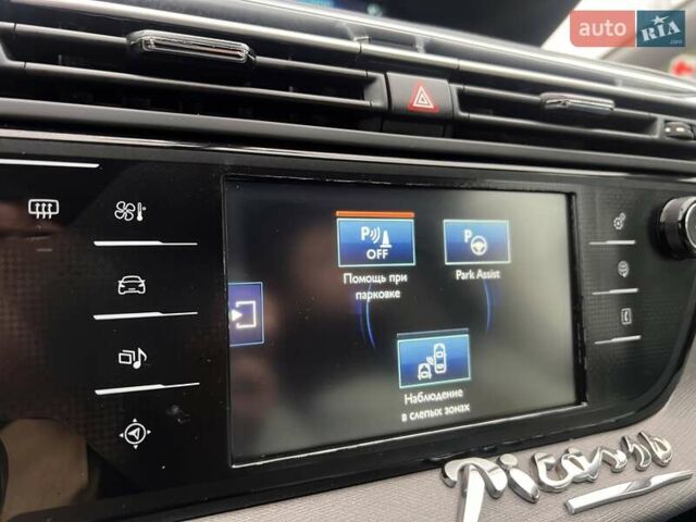 Сірий Сітроен Гранд С4 Пікассо, об'ємом двигуна 2 л та пробігом 291 тис. км за 10700 $, фото 26 на Automoto.ua