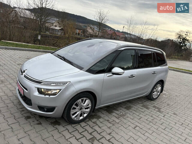 Сірий Сітроен Гранд С4 Пікассо, об'ємом двигуна 2 л та пробігом 240 тис. км за 11450 $, фото 5 на Automoto.ua