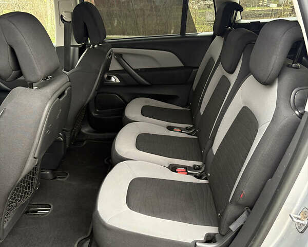 Сірий Сітроен Гранд С4 Пікассо, об'ємом двигуна 2 л та пробігом 240 тис. км за 11450 $, фото 29 на Automoto.ua