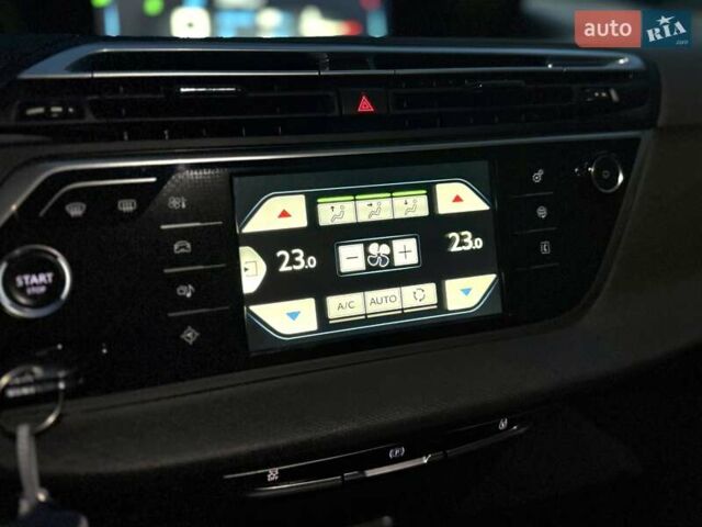 Сірий Сітроен Гранд С4 Пікассо, об'ємом двигуна 1.6 л та пробігом 95 тис. км за 14499 $, фото 48 на Automoto.ua