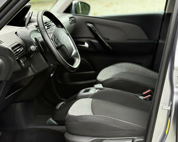 Серый Ситроен Гранд С4 Пикассо, объемом двигателя 2 л и пробегом 184 тыс. км за 13800 $, фото 20 на Automoto.ua