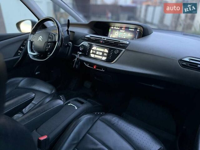 Сірий Сітроен Гранд С4 Пікассо, об'ємом двигуна 1.6 л та пробігом 95 тис. км за 14499 $, фото 24 на Automoto.ua