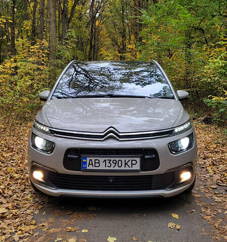 Сітроен Гранд С4 Пікассо 2016 у Вінниці на Automoto.ua Сірий Сітроен Гранд С4 Пікассо, об'ємом двигуна 2 л та пробігом 226 тис. км за 15600 $, фото 11 на Automoto.ua