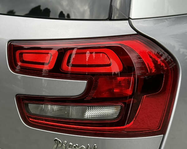 Серый Ситроен Гранд С4 Пикассо, объемом двигателя 2 л и пробегом 184 тыс. км за 13900 $, фото 8 на Automoto.ua