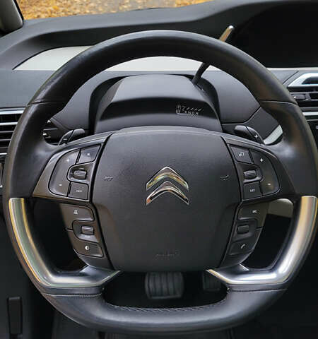 Сітроен Гранд С4 Пікассо 2016 у Вінниці на Automoto.ua Сірий Сітроен Гранд С4 Пікассо, об'ємом двигуна 2 л та пробігом 226 тис. км за 15600 $, фото 15 на Automoto.ua