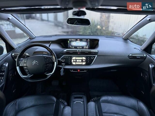 Сірий Сітроен Гранд С4 Пікассо, об'ємом двигуна 1.6 л та пробігом 95 тис. км за 14499 $, фото 23 на Automoto.ua