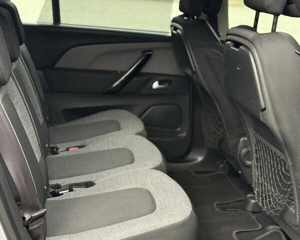 Серый Ситроен Гранд С4 Пикассо, объемом двигателя 2 л и пробегом 184 тыс. км за 13800 $, фото 43 на Automoto.ua