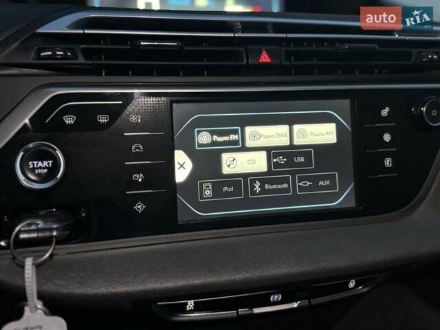 Сірий Сітроен Гранд С4 Пікассо, об'ємом двигуна 1.6 л та пробігом 95 тис. км за 14499 $, фото 44 на Automoto.ua