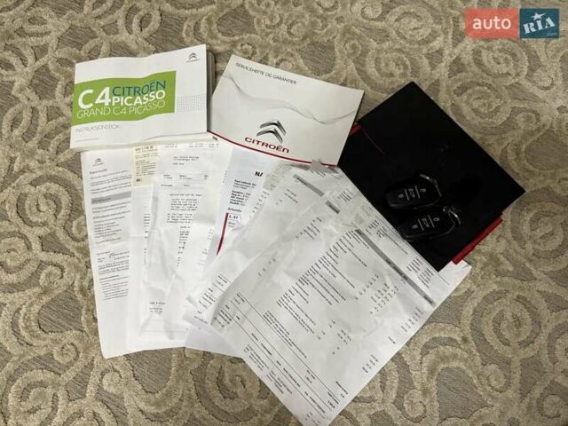 Сірий Сітроен Гранд С4 Пікассо, об'ємом двигуна 1.6 л та пробігом 95 тис. км за 14499 $, фото 52 на Automoto.ua