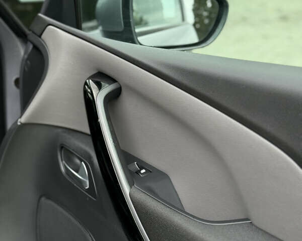 Серый Ситроен Гранд С4 Пикассо, объемом двигателя 2 л и пробегом 184 тыс. км за 13800 $, фото 32 на Automoto.ua