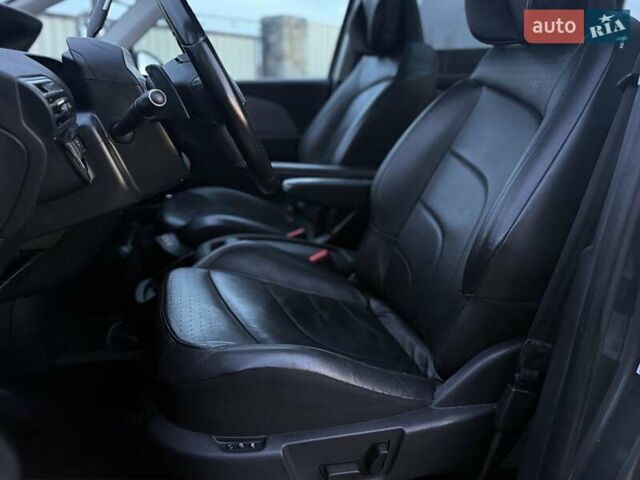 Сірий Сітроен Гранд С4 Пікассо, об'ємом двигуна 1.6 л та пробігом 95 тис. км за 14499 $, фото 21 на Automoto.ua