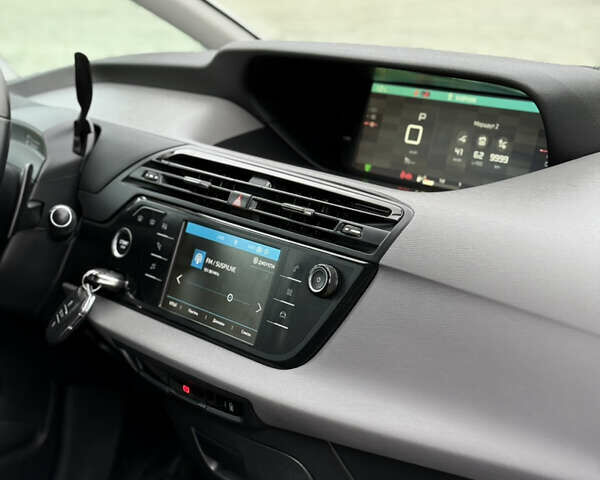 Серый Ситроен Гранд С4 Пикассо, объемом двигателя 2 л и пробегом 184 тыс. км за 13800 $, фото 40 на Automoto.ua