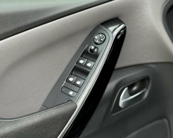 Серый Ситроен Гранд С4 Пикассо, объемом двигателя 2 л и пробегом 184 тыс. км за 13800 $, фото 23 на Automoto.ua