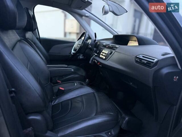 Сірий Сітроен Гранд С4 Пікассо, об'ємом двигуна 1.6 л та пробігом 95 тис. км за 14499 $, фото 25 на Automoto.ua