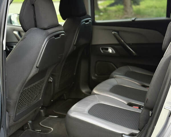 Серый Ситроен Гранд С4 Пикассо, объемом двигателя 1.6 л и пробегом 198 тыс. км за 13900 $, фото 51 на Automoto.ua