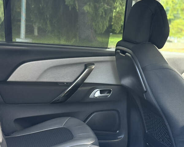 Серый Ситроен Гранд С4 Пикассо, объемом двигателя 1.6 л и пробегом 198 тыс. км за 13900 $, фото 50 на Automoto.ua