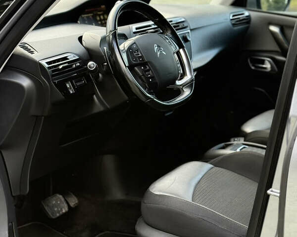 Серый Ситроен Гранд С4 Пикассо, объемом двигателя 1.6 л и пробегом 198 тыс. км за 13900 $, фото 25 на Automoto.ua