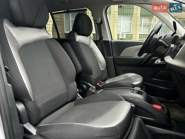 Серый Ситроен Гранд С4 Пикассо, объемом двигателя 1.6 л и пробегом 199 тыс. км за 15499 $, фото 17 на Automoto.ua