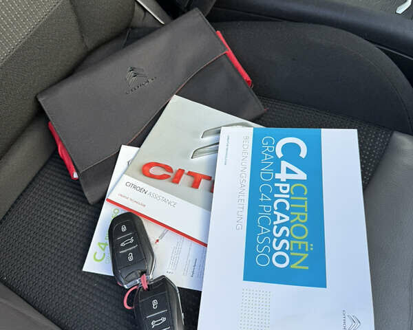 Серый Ситроен Гранд С4 Пикассо, объемом двигателя 1.6 л и пробегом 198 тыс. км за 13900 $, фото 64 на Automoto.ua