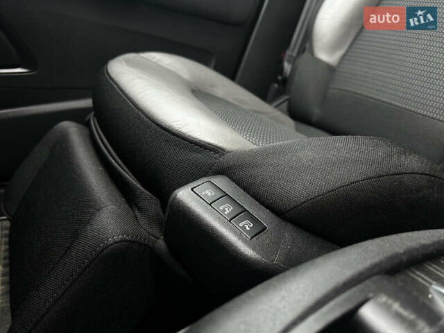 Серый Ситроен Гранд С4 Пикассо, объемом двигателя 1.6 л и пробегом 199 тыс. км за 15499 $, фото 16 на Automoto.ua