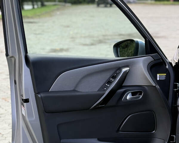 Серый Ситроен Гранд С4 Пикассо, объемом двигателя 1.6 л и пробегом 198 тыс. км за 13900 $, фото 23 на Automoto.ua