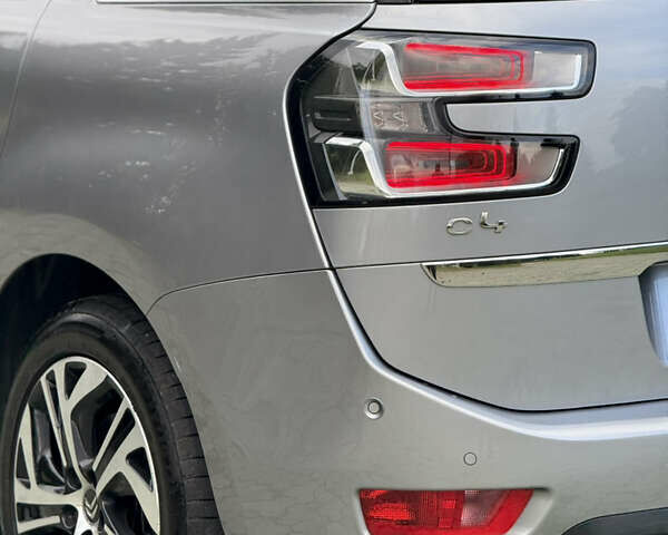 Серый Ситроен Гранд С4 Пикассо, объемом двигателя 1.6 л и пробегом 198 тыс. км за 13900 $, фото 9 на Automoto.ua