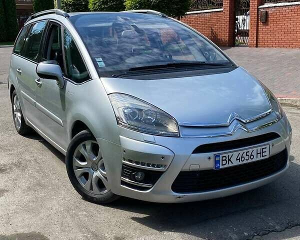 Серый Ситроен Гранд С4 Пикассо, объемом двигателя 1.6 л и пробегом 237 тыс. км за 7500 $, фото 1 на Automoto.ua