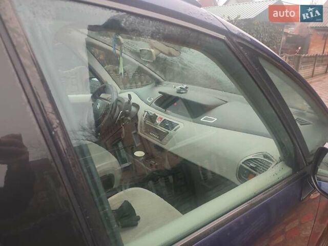 Синий Ситроен Гранд С4 Пикассо, объемом двигателя 1.6 л и пробегом 280 тыс. км за 5500 $, фото 12 на Automoto.ua