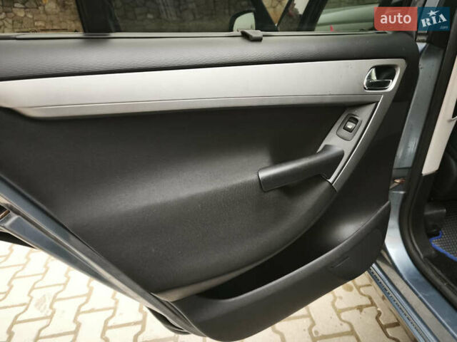 Синій Сітроен Гранд С4 Пікассо, об'ємом двигуна 1.56 л та пробігом 260 тис. км за 7000 $, фото 17 на Automoto.ua