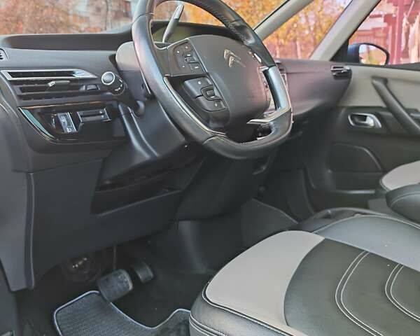 Синій Сітроен Гранд С4 Пікассо, об'ємом двигуна 0 л та пробігом 195 тис. км за 12300 $, фото 32 на Automoto.ua