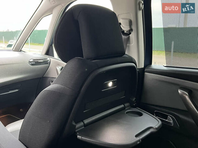 Синий Ситроен Гранд С4 Пикассо, объемом двигателя 2 л и пробегом 226 тыс. км за 13400 $, фото 46 на Automoto.ua