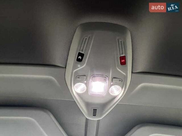 Синий Ситроен Гранд С4 Пикассо, объемом двигателя 2 л и пробегом 226 тыс. км за 13400 $, фото 48 на Automoto.ua