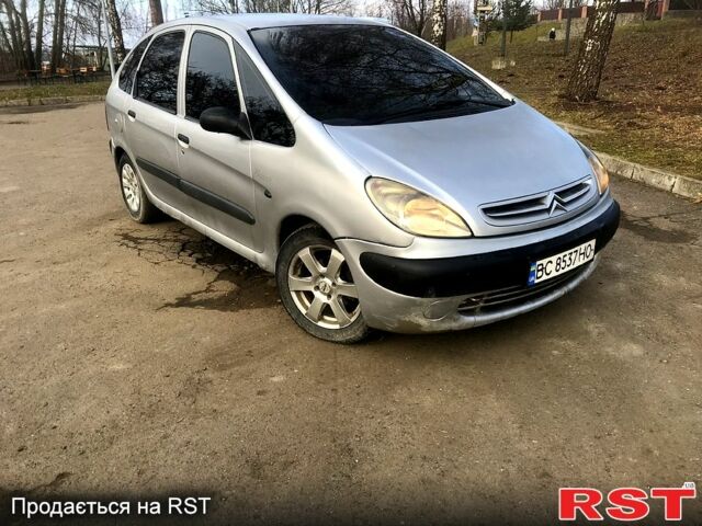 Серый Ситроен Пикассо, объемом двигателя 2 л и пробегом 370 тыс. км за 2300 $, фото 12 на Automoto.ua