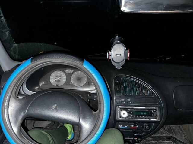 Білий Сітроен Саксо, об'ємом двигуна 1.5 л та пробігом 440 тис. км за 500 $, фото 7 на Automoto.ua