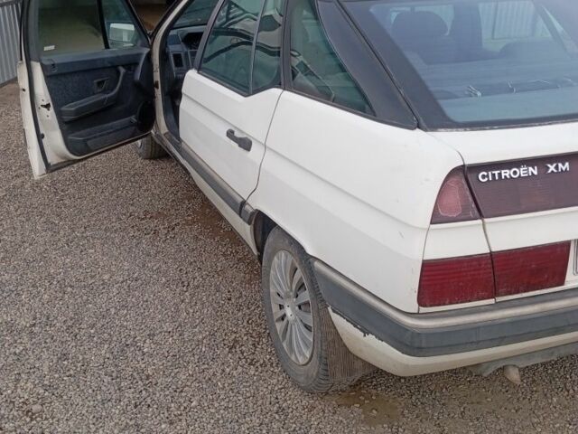 Белый Ситроен ХМ, объемом двигателя 2 л и пробегом 256 тыс. км за 1000 $, фото 2 на Automoto.ua