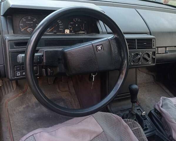 Серый Ситроен ХМ, объемом двигателя 2.1 л и пробегом 400 тыс. км за 1000 $, фото 4 на Automoto.ua