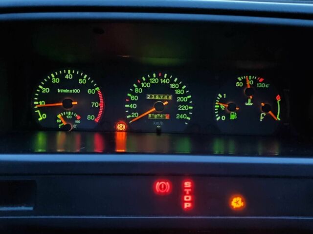 Серый Ситроен ХМ, объемом двигателя 3 л и пробегом 238 тыс. км за 2750 $, фото 13 на Automoto.ua