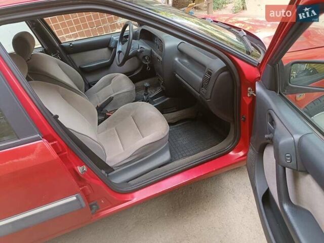 Красный Ситроен Ксантия, объемом двигателя 1.8 л и пробегом 123 тыс. км за 1600 $, фото 6 на Automoto.ua